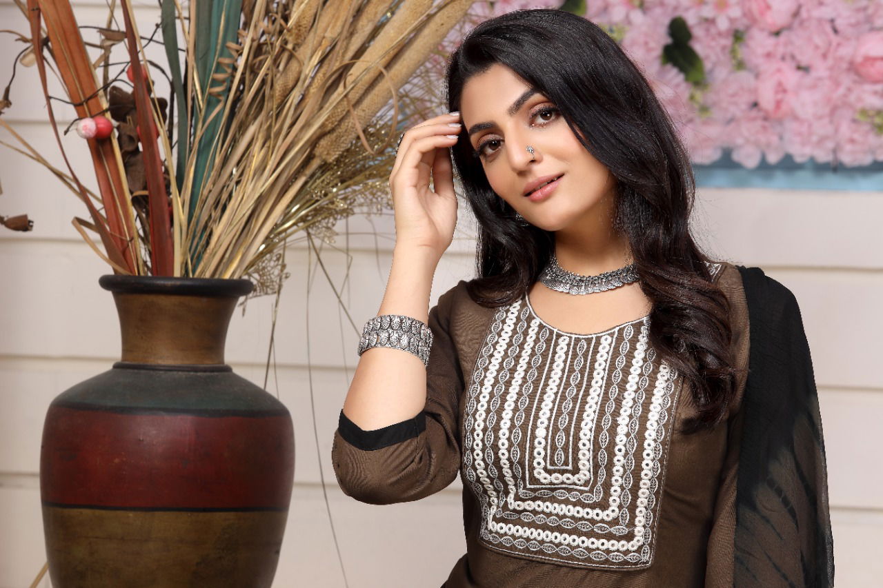 Master Flash Rayon Wholesale Kurti Patiyala And Dupatta Collection